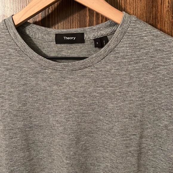Theory Micro Pattern Tee - Picture 2 of 3
